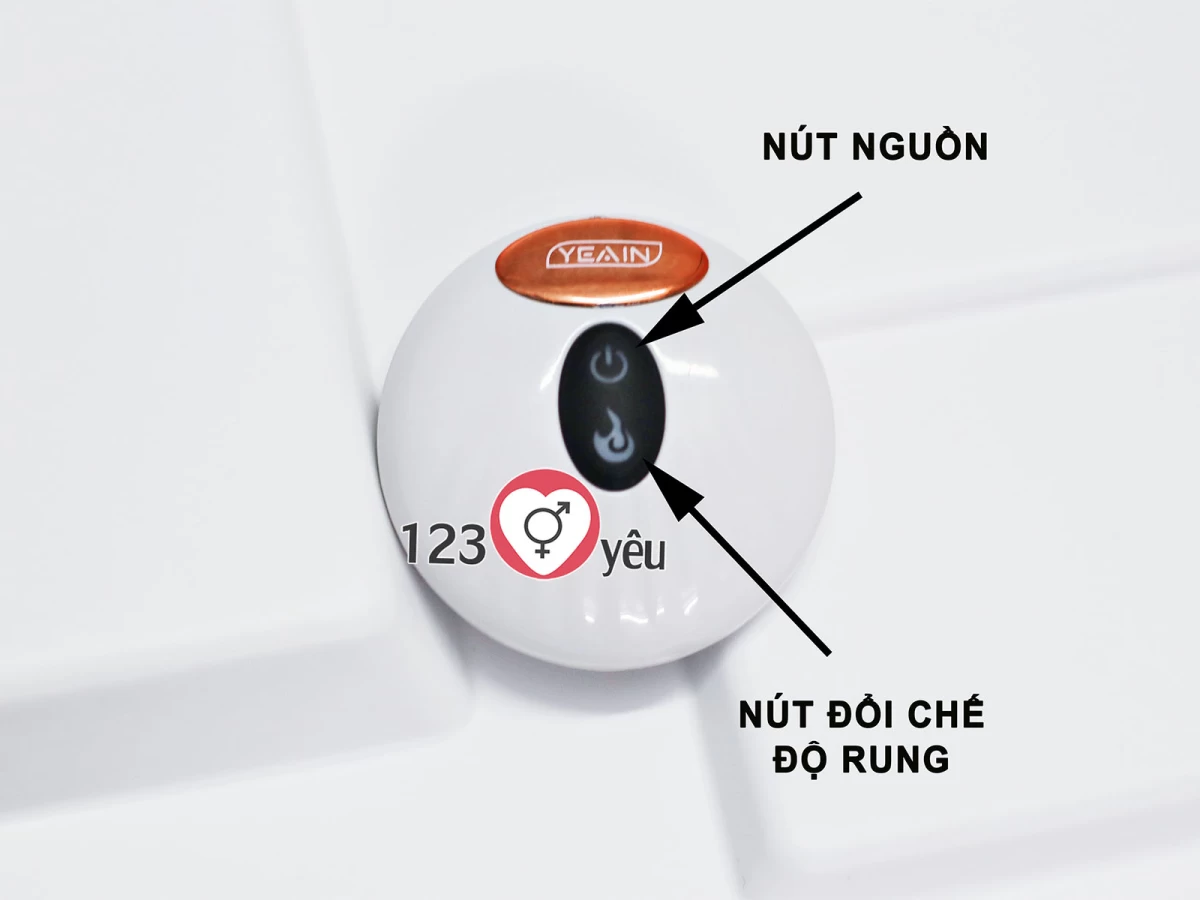 Dương vật giả có đế Devil Yeain rung ngoáy cực mạnh