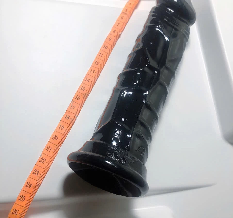 Dương vật giả có đế size cực khủng màu đen