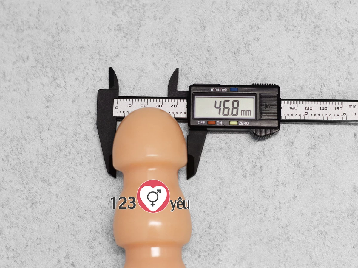 Dương vật giả có đế size khủng nhiều khấc