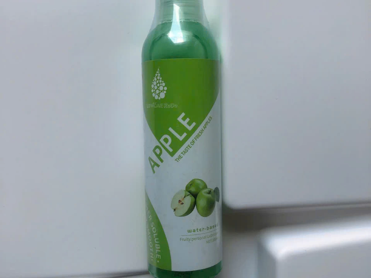 Gel b&ocirc;i trơn hương t&aacute;o gi&aacute; rẻ 200ml